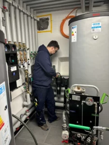 Bohn Haustechnik setzt den Heaty Profiline No. 2 von UWS zur Heizwasseraufbereitung ein